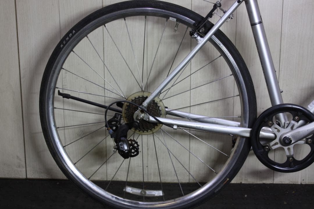 GIANT-MOMENTUM iNEED S-3 700C 7速480mmクロス