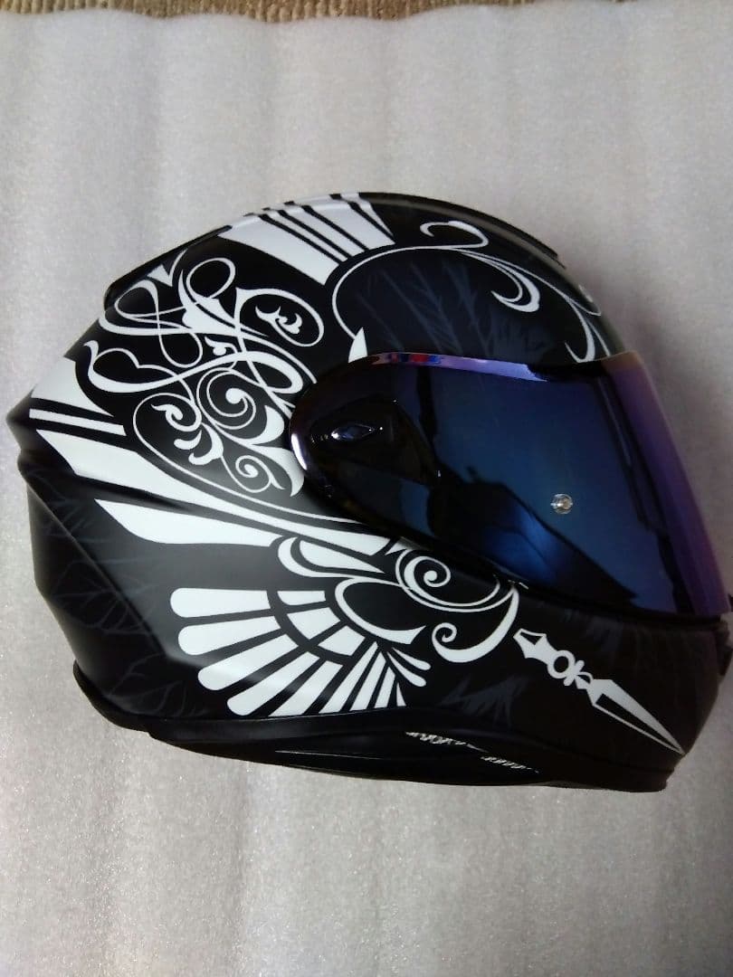 12/16限りKabuto AEROBLADE5 Mサイズ LB 美品