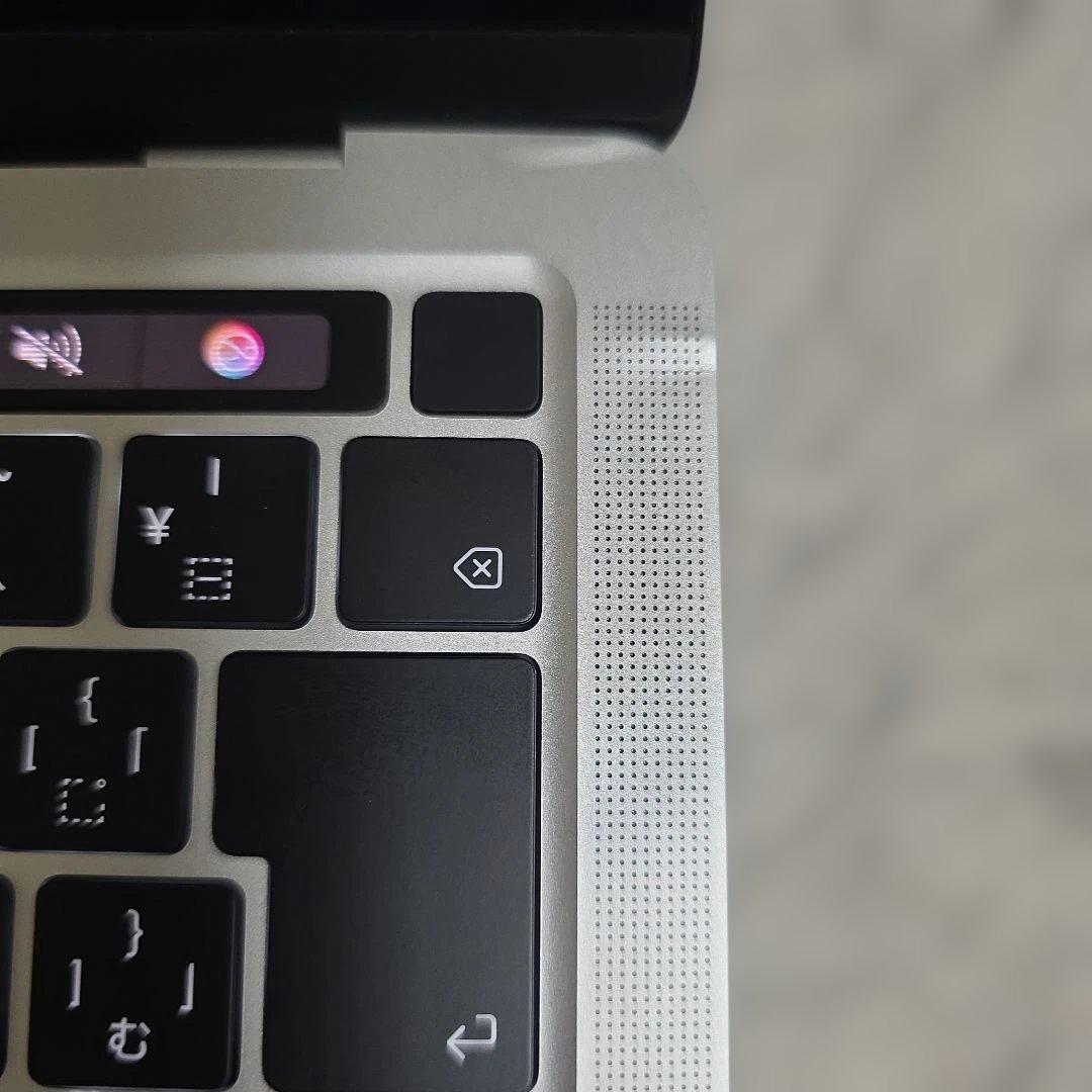 【使用頻度少】MacBook Pro M2 13” 8GB 512GB