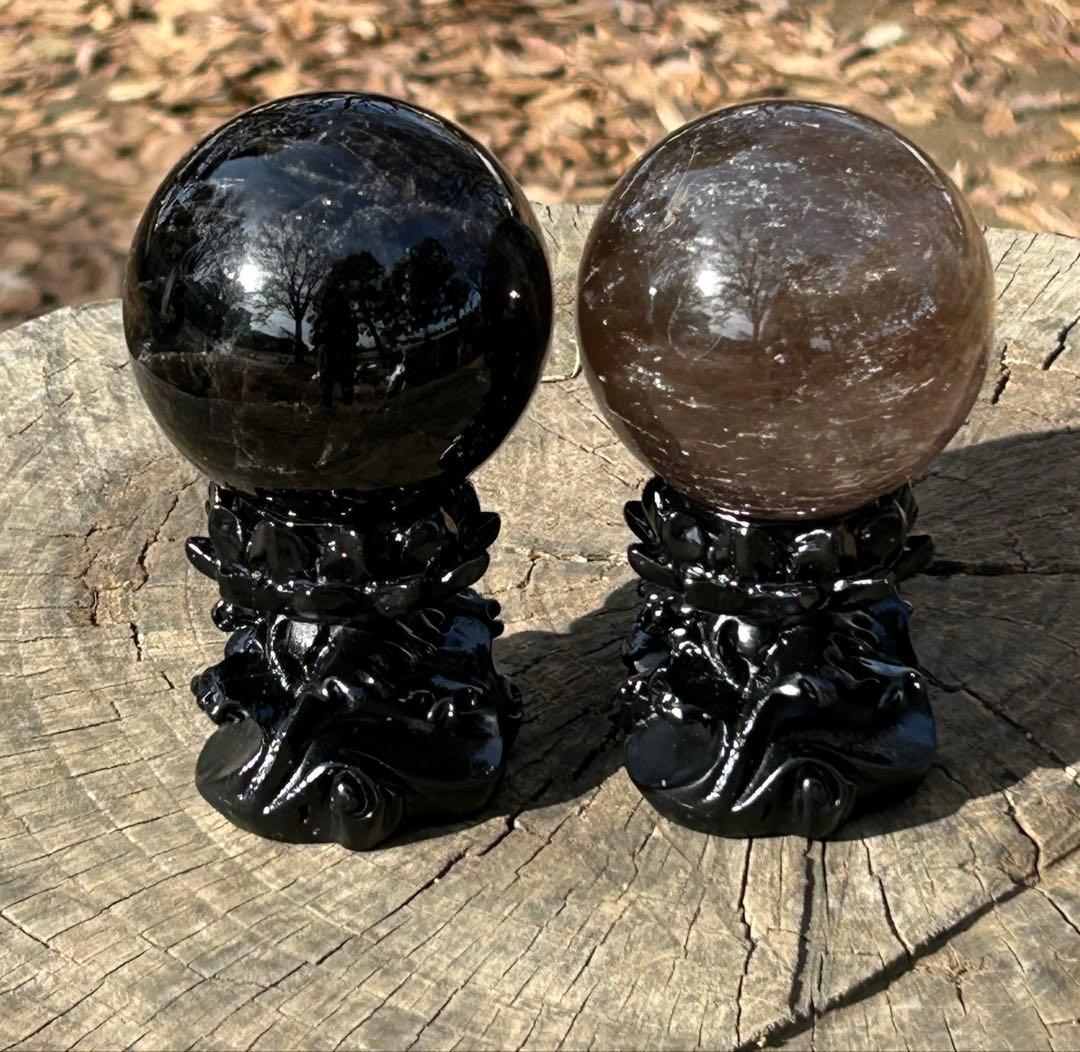 ⭐️ビックサイズ❣️2点セット✨ モリオン＆スモーキークオーツ　スフィア　台座つき⭐️