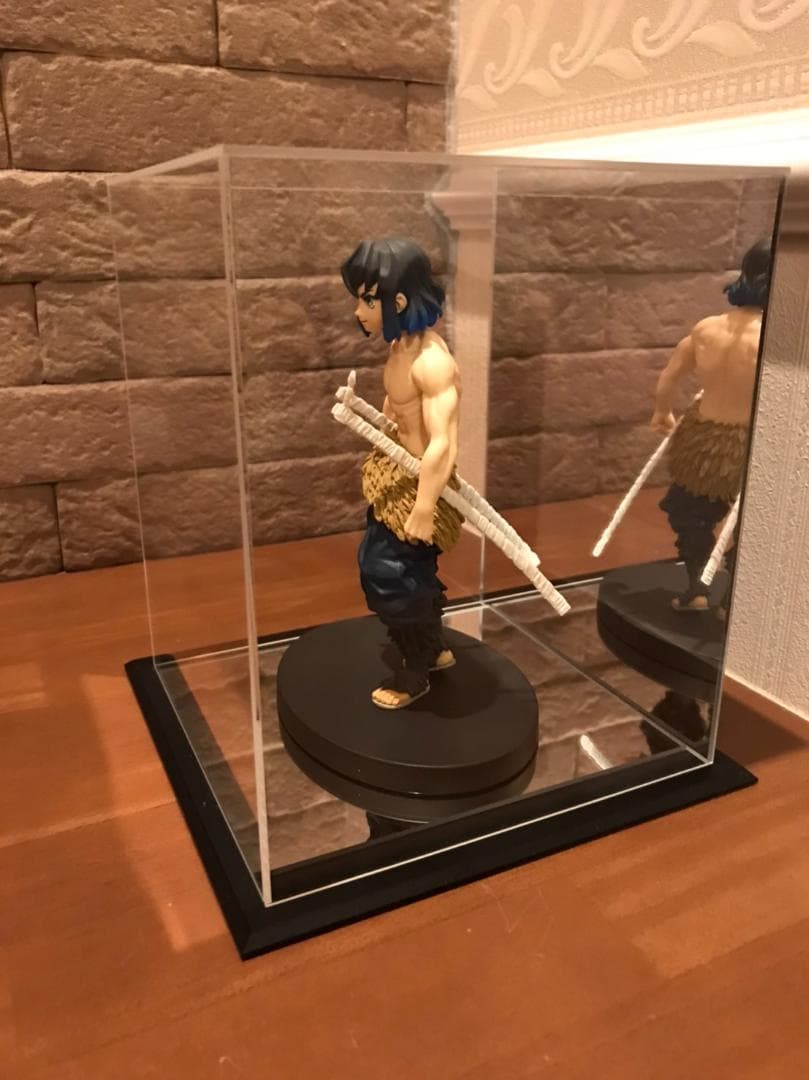 フィギュアなどが綺麗に映えます‼『アクリル・ミラーケース』サイズL