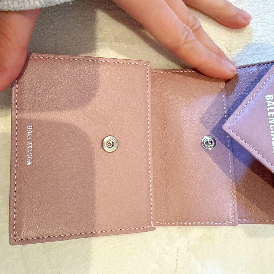 バレンシアガ　二つ折り財布　ピンク　レター