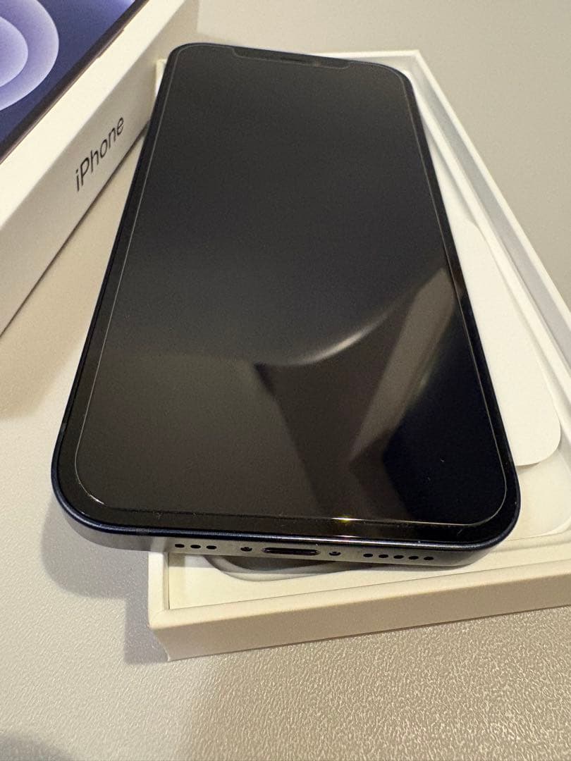 Apple iPhone 12 ブラック 64GB 79%