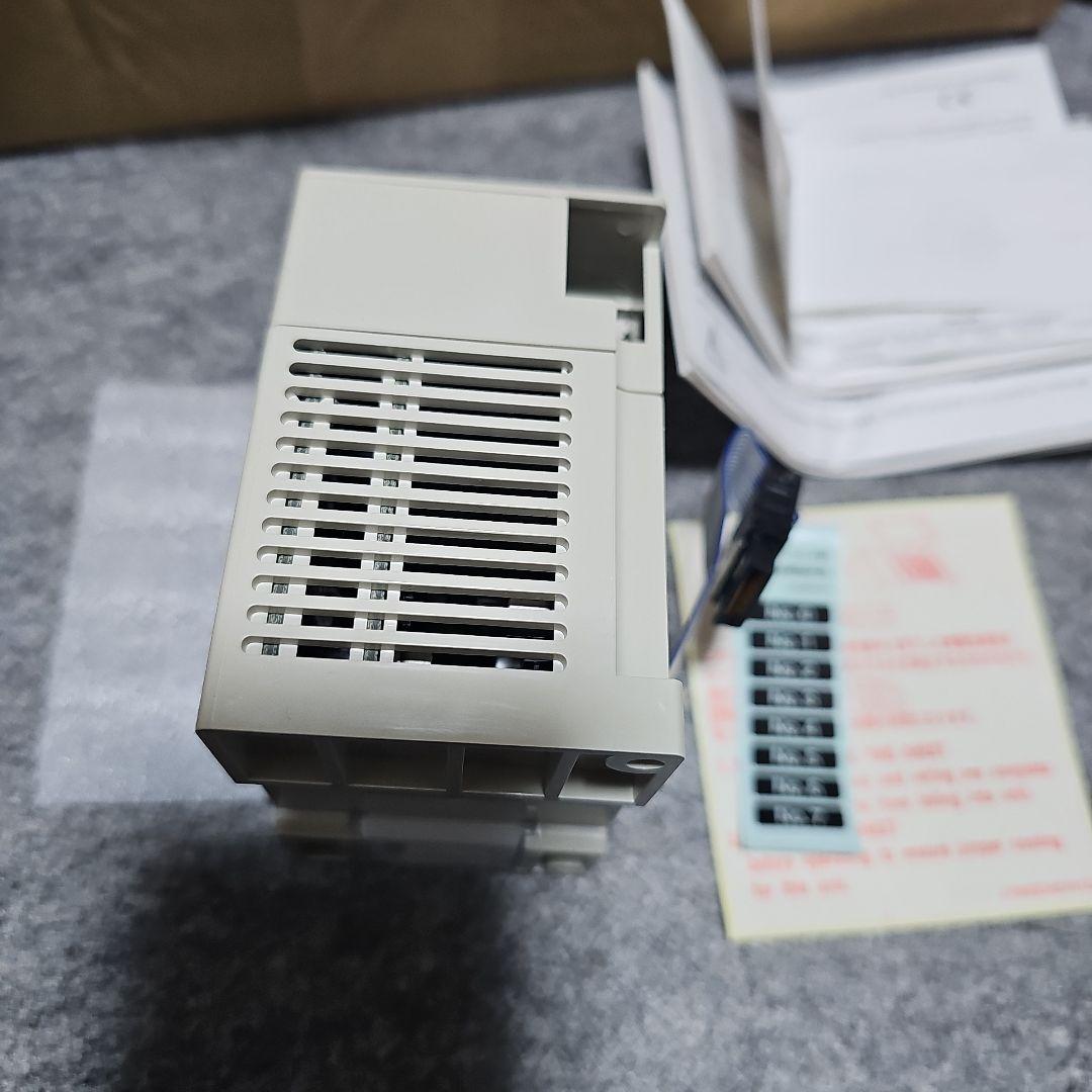 Mitsubishi FX2N-4DA プログラマブルコントローラー