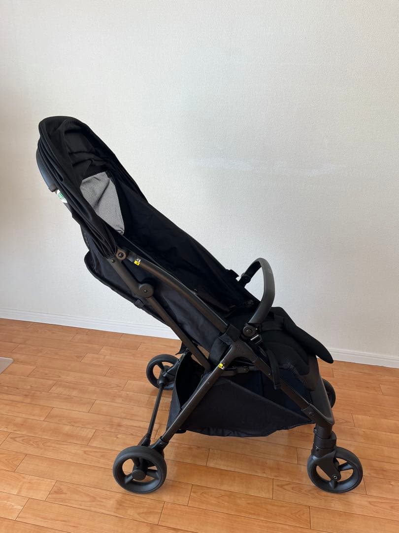 アップリカ Aprica Viit ベビーカー　ブラック