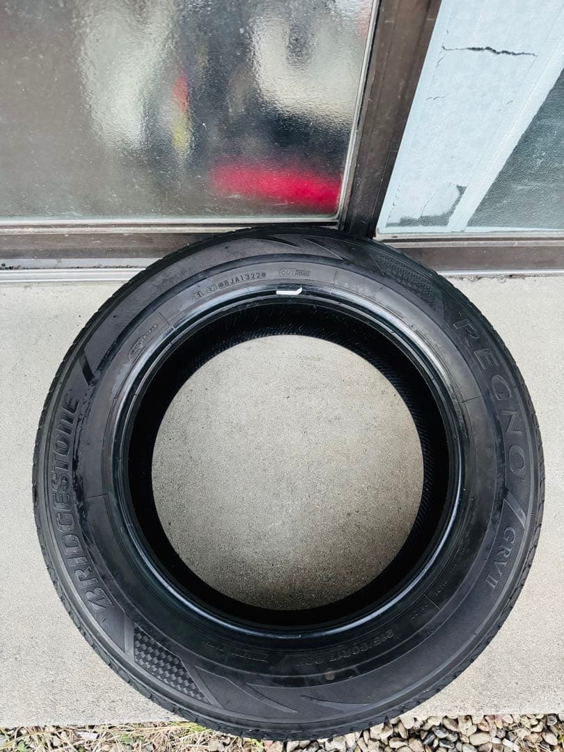 ブリヂストンREGNO GRVⅡ 215/60R17 96H 製造年：2022年