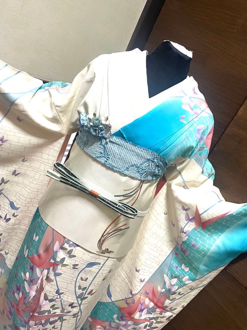 振袖 フルセット6点Ｌサイズ刺繍　舞蝶文　暈し染め　銀彩　正絹