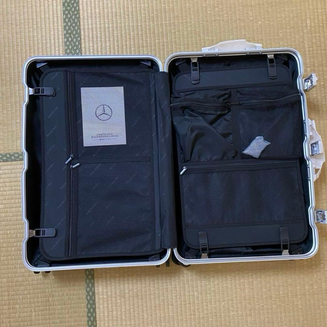 新品 Mercedes-Benz キャリーケース シルバー