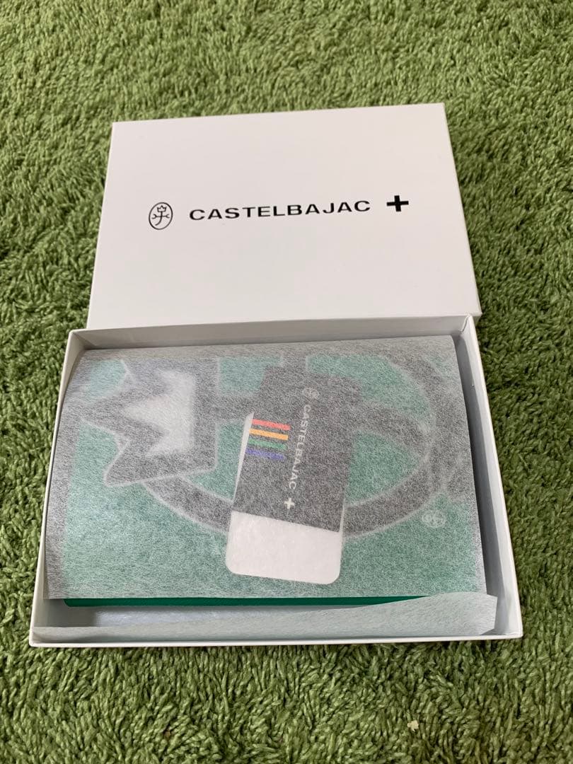 CASTELBAJAC カステルバジャック 牛革 二つ折り財布　新品22000円