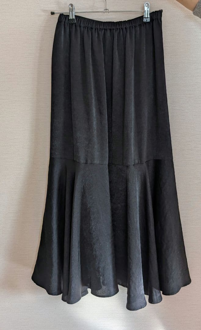 BEARDSLEY バックマーメイドスカート ブラック