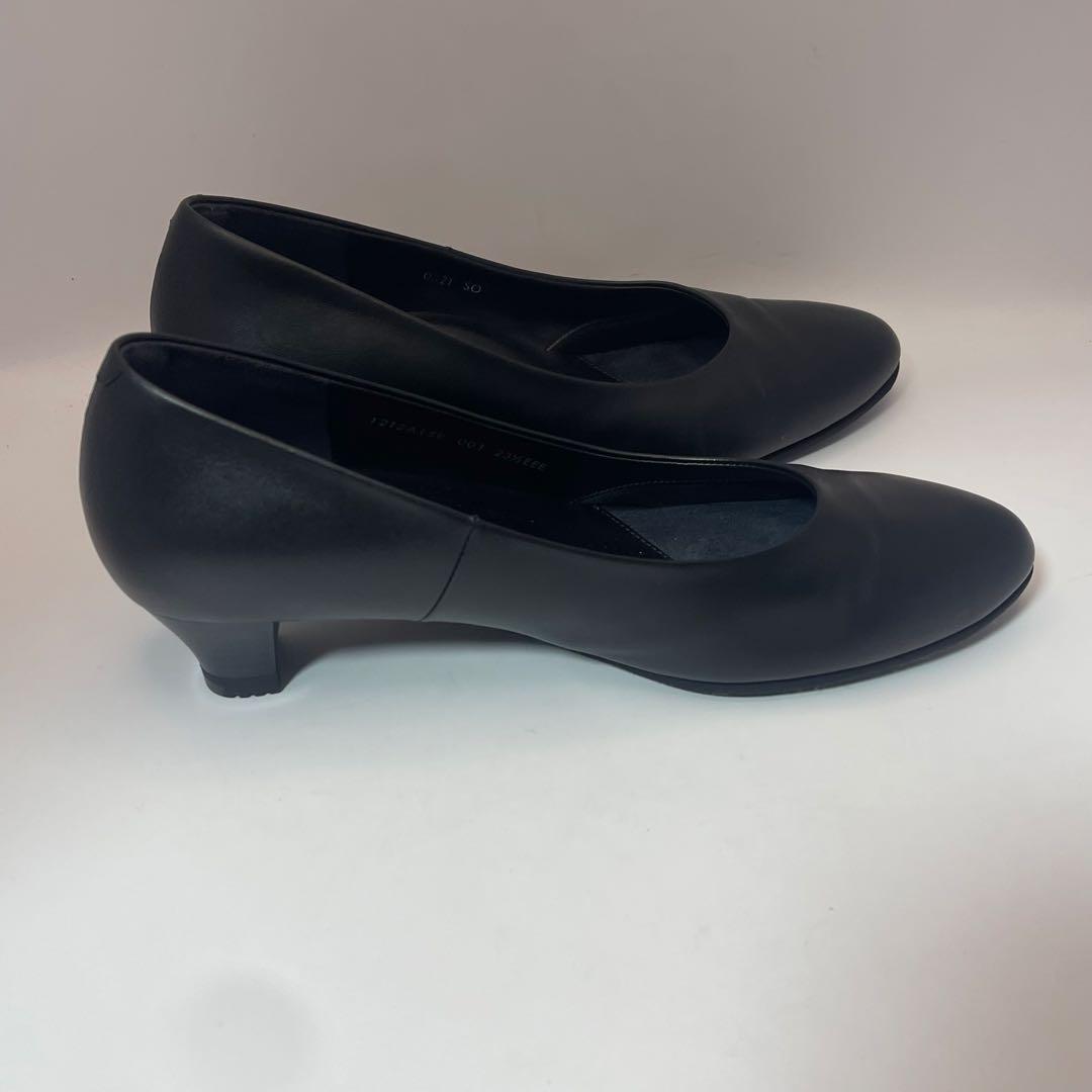 【美品】アシックスpedala ペダラ ローヒールパンプス 3E ワイド 黒 革