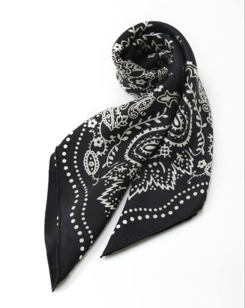 マニプリ　＜シルクスカーフ88＞カレイドバンダナ　ブラック