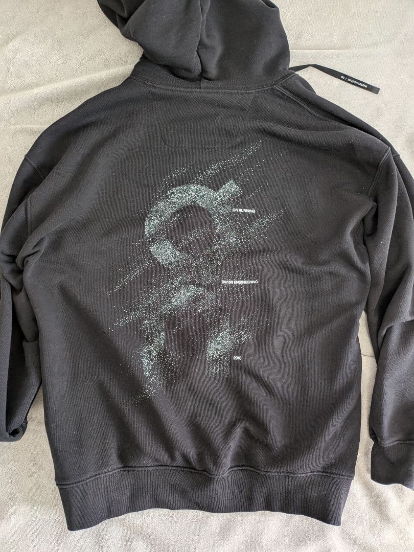 トップス On Hoodie Graphic Parker