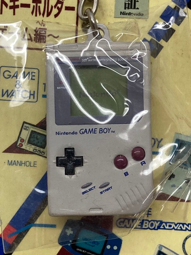 Nintendo 歴代ハードキーホルダー 〜携帯ゲーム編〜 全５種セット販売