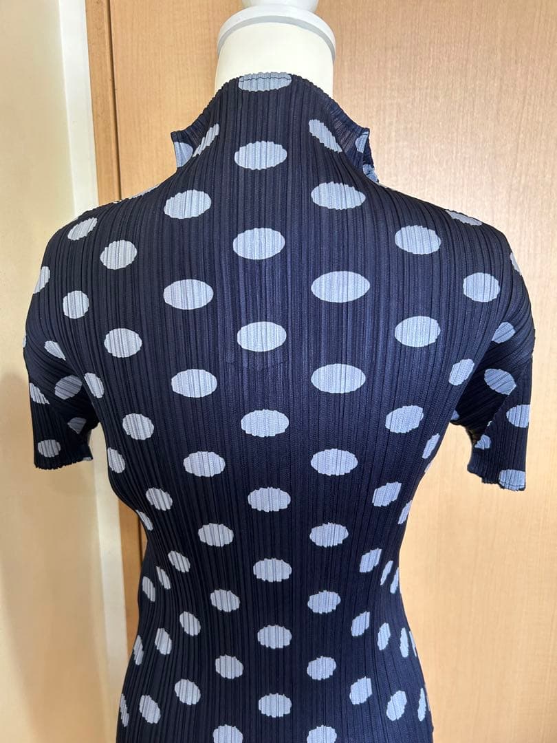 ⭐️本日限定価格⭐️プリーツプリーズネイビードットトップス極美品⭐️
