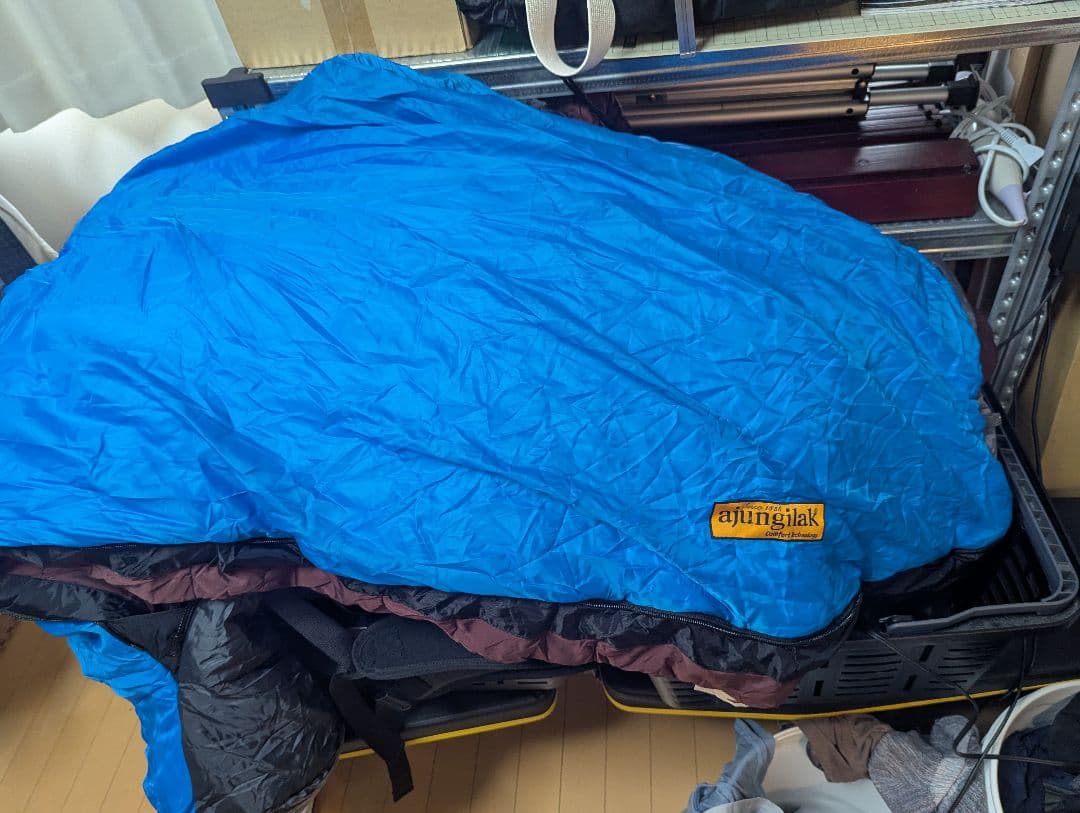 美品マムート寝袋AJUNGILAK IGLOO 3-seasons 195L