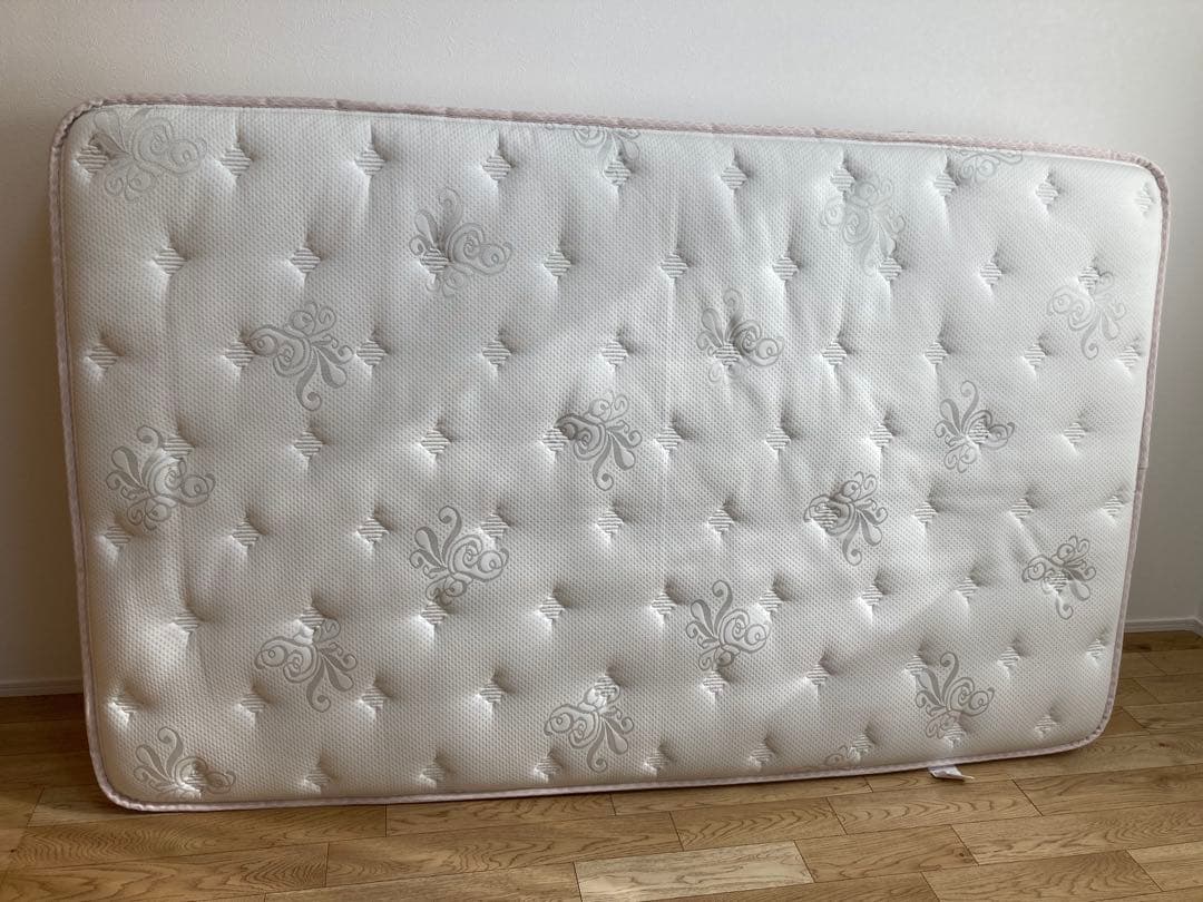 日本ベッド シルキーパフ セミダブルマットレス