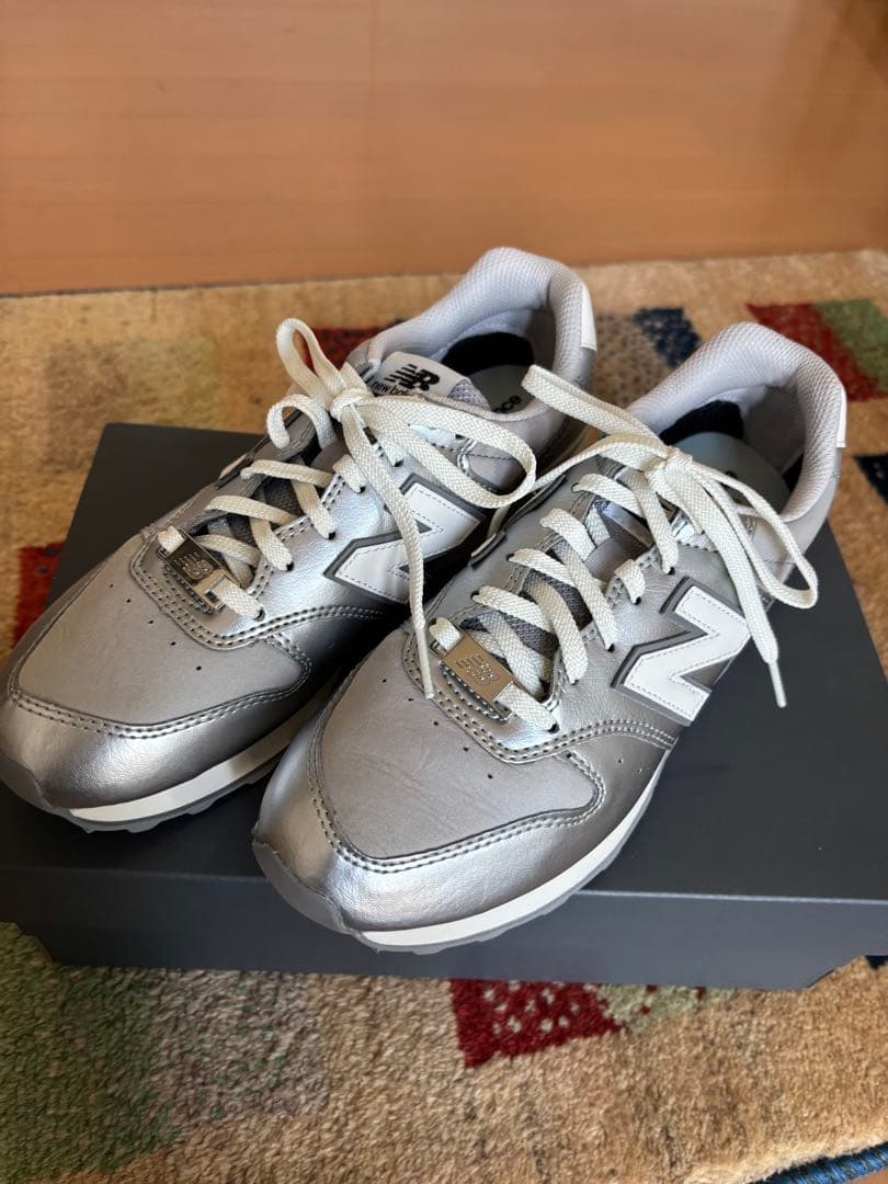 New Balance 996 シルバー スニーカー