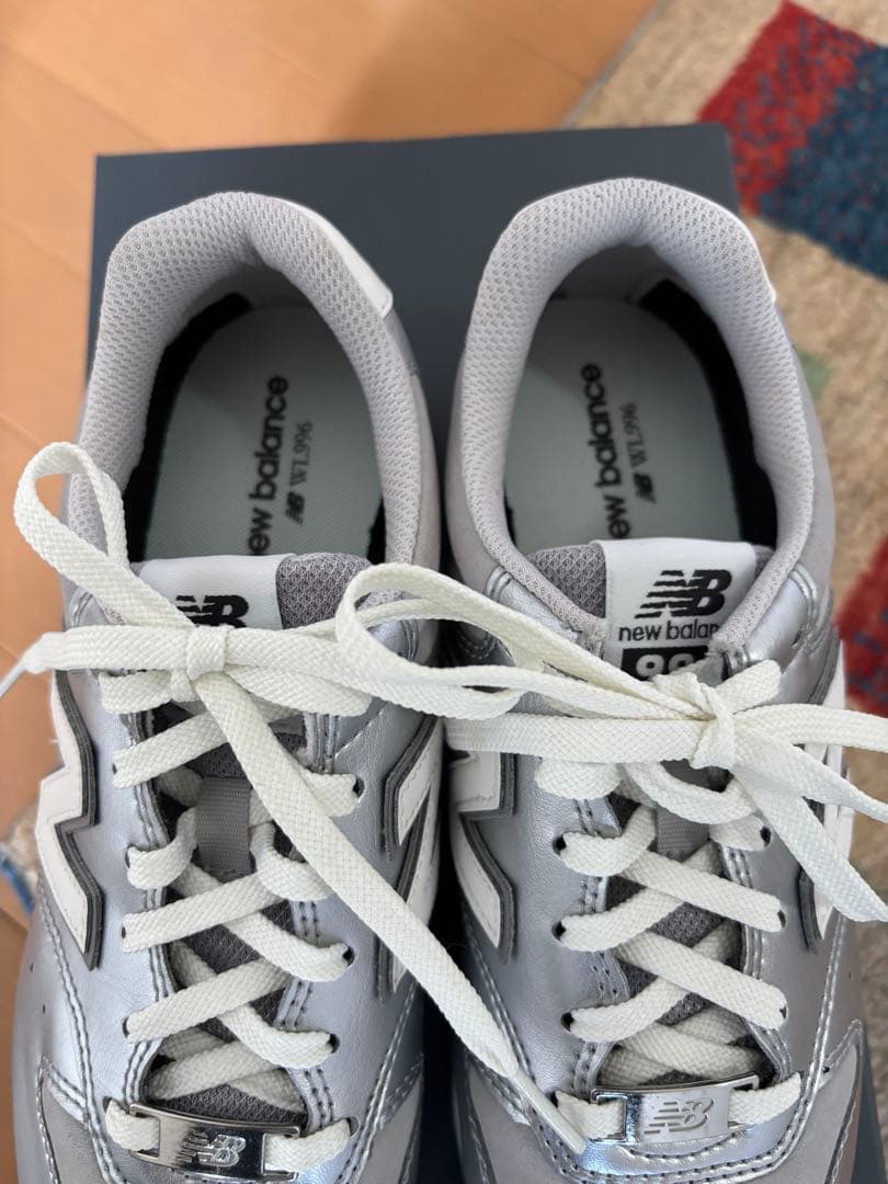 New Balance 996 シルバー スニーカー