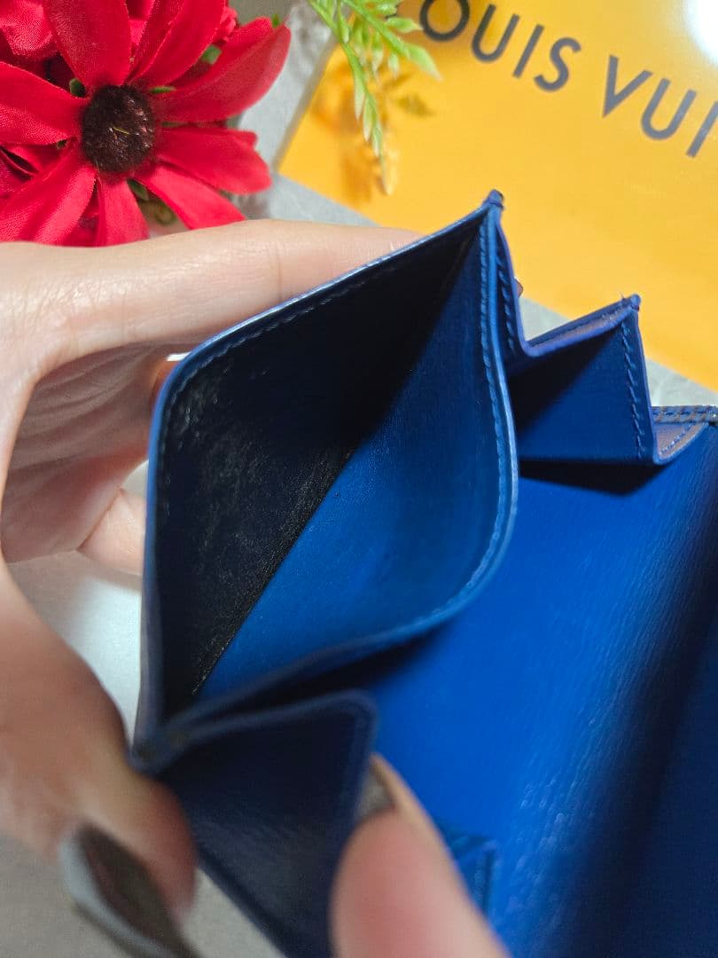 美品☆Louis Vuitton ルイヴィトン エピ ケース トレドブルー