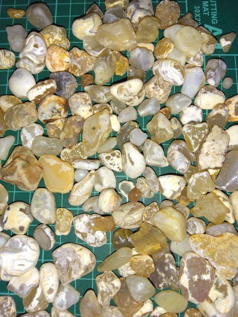 北海道各地産　瑪瑙　瑪瑙原石 鉱物標本　天然石　宝石　厳選美品