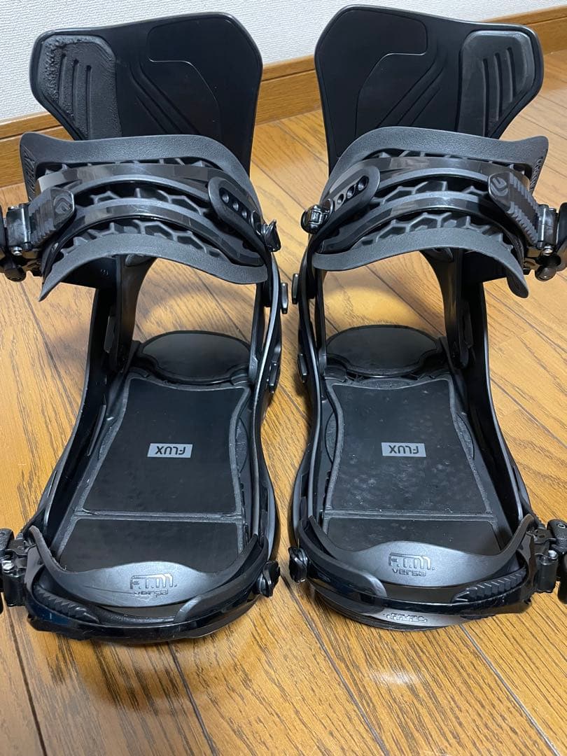 かず★FLUX スノーボードビンディング ブラック