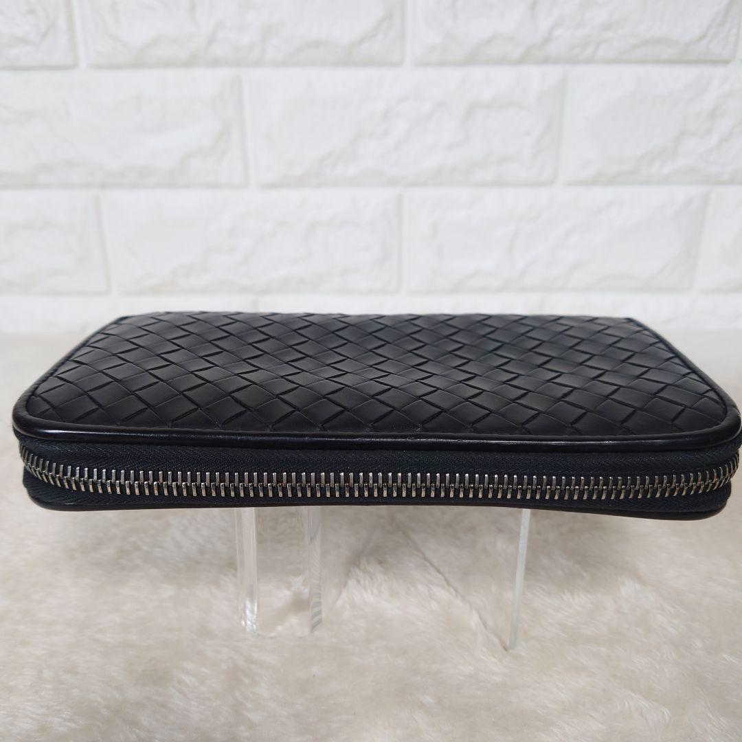 BOTTEGA VENETA イントレチャート 長財布 ラウンドジップ ブラック