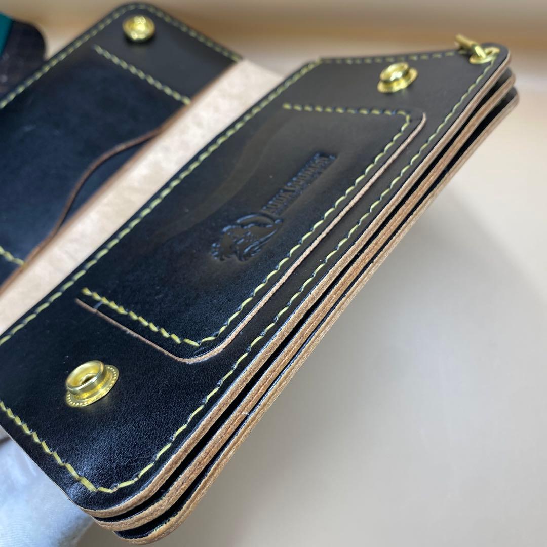 【無骨 茶芯】手染め 丘染め トラッカーウォレット 3層マチ 職人仕上げ 真鍮