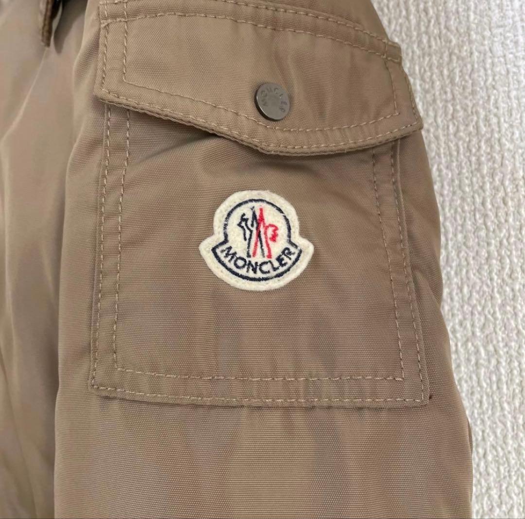 美品　MONCLER モンクレール　ダウンジャケット