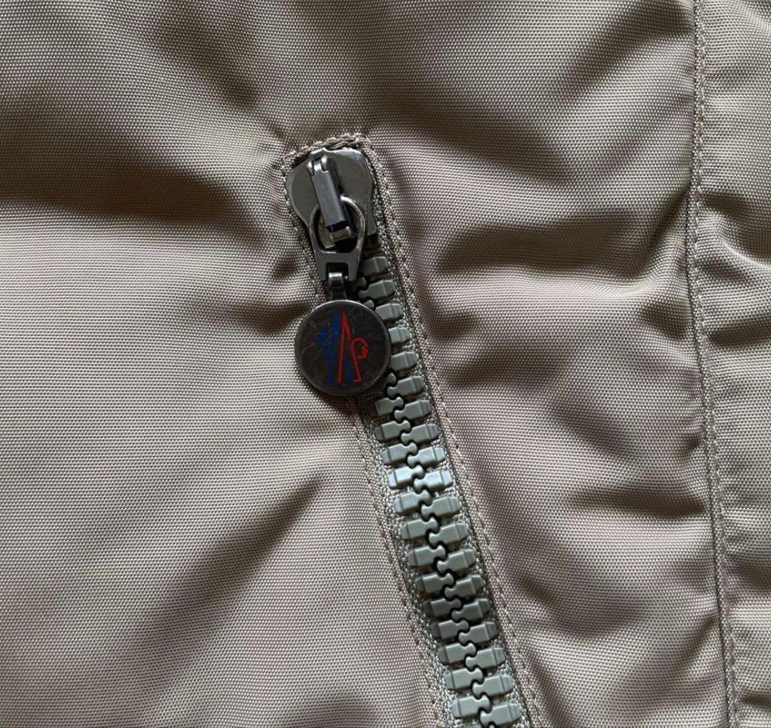 美品　MONCLER モンクレール　ダウンジャケット