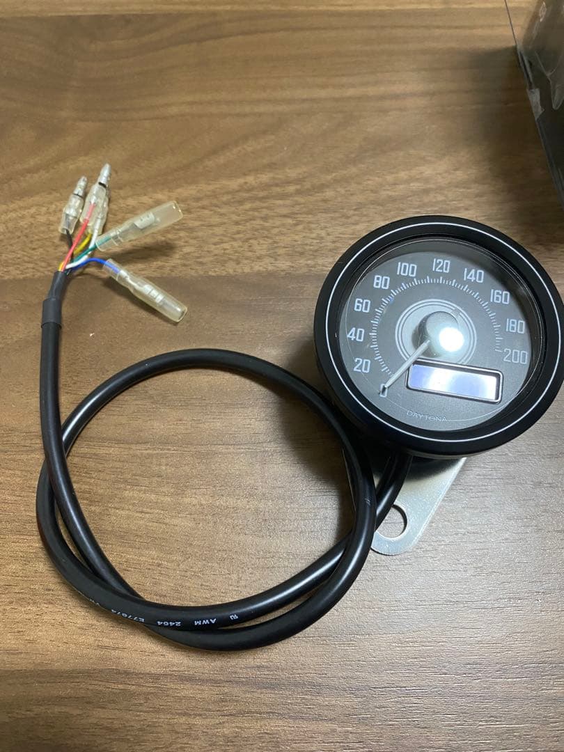DAYTONA スピードメーター 200km/h