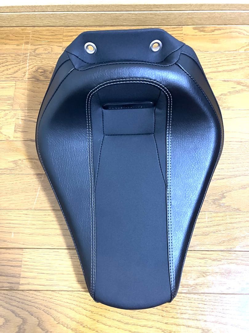 ハーレー　Harley-Davidson 純正シート　ソフテイル