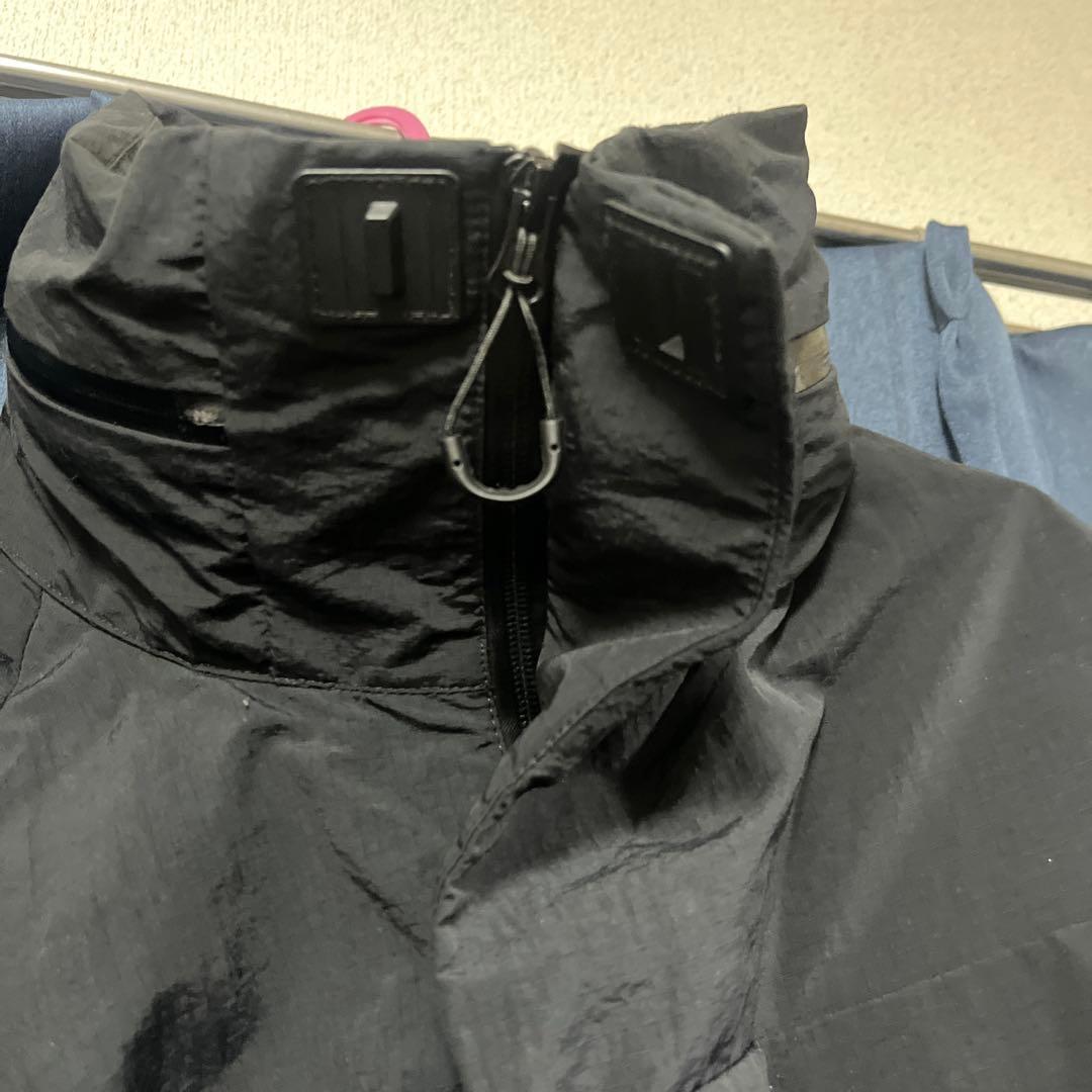 コムフィ CMF OUTDOOR GARMENT OVER PONCHO