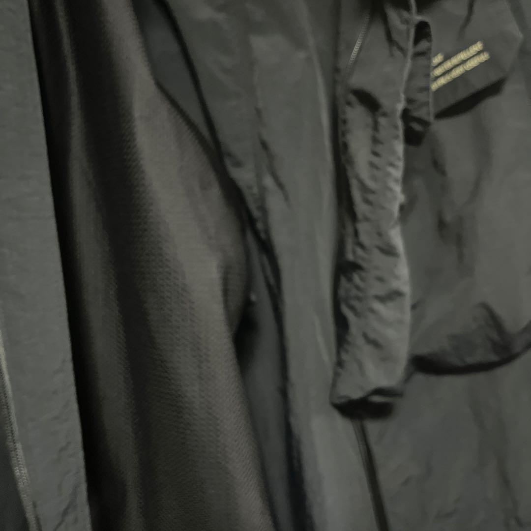 コムフィ CMF OUTDOOR GARMENT OVER PONCHO