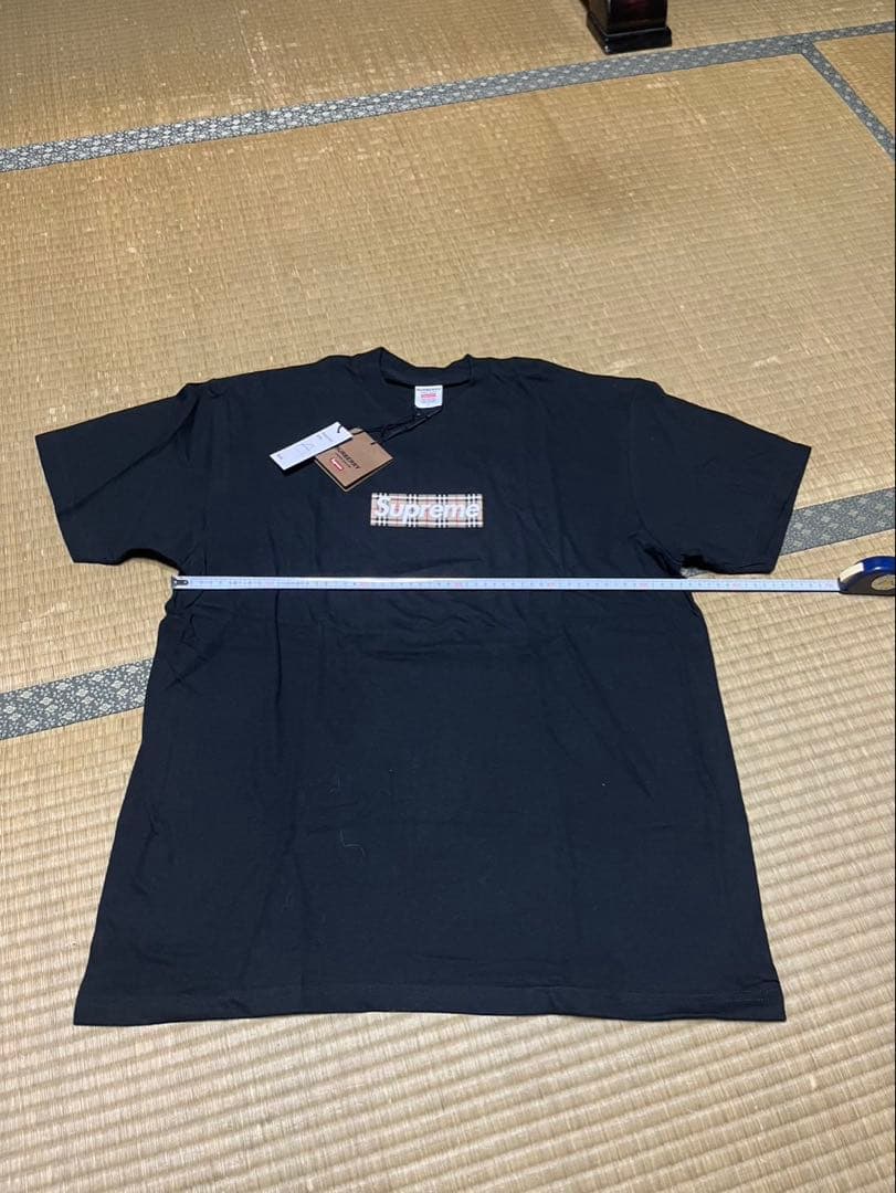 Burberry x Supreme Tシャツ
