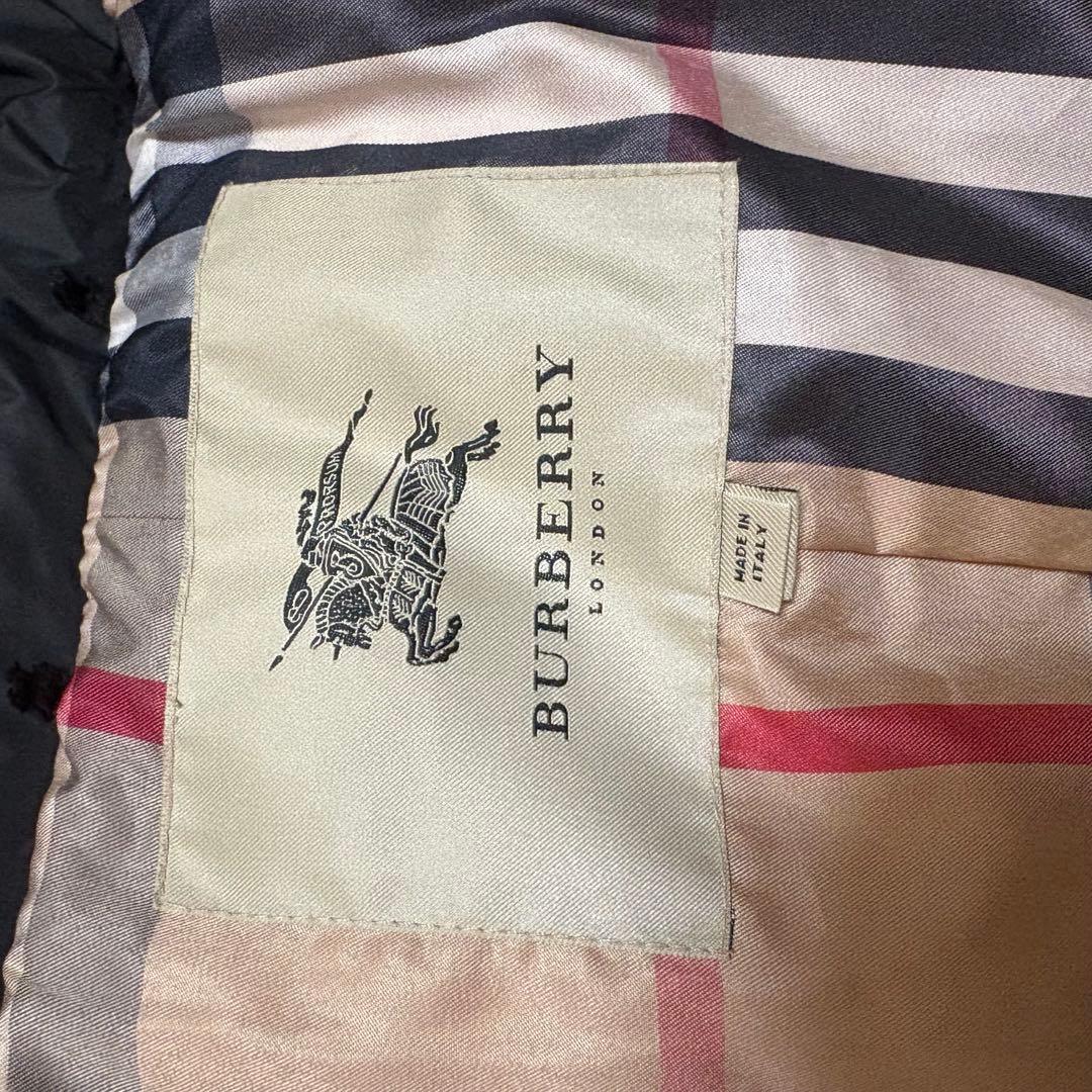 バーバリー　ダウンジャケット コート フード　ベルト付き　黒 M