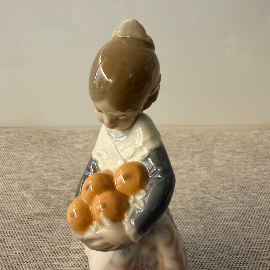 リヤドロ LLADRO バレンシアの少女 オレンジがいっぱい 箱無発送