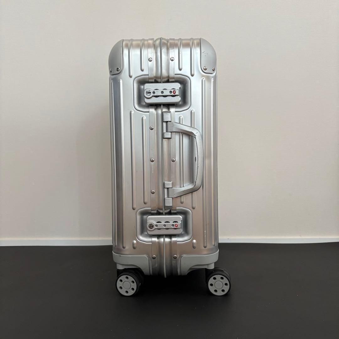 生涯保証・2023年製・美品　RIMOWA ORIGINAL CABIN 35L