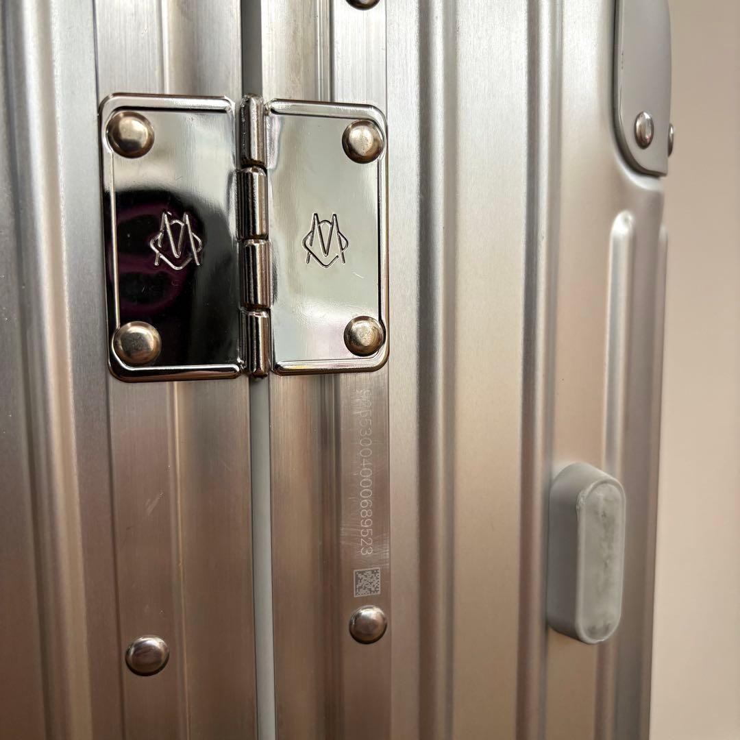 生涯保証・2023年製・美品　RIMOWA ORIGINAL CABIN 35L