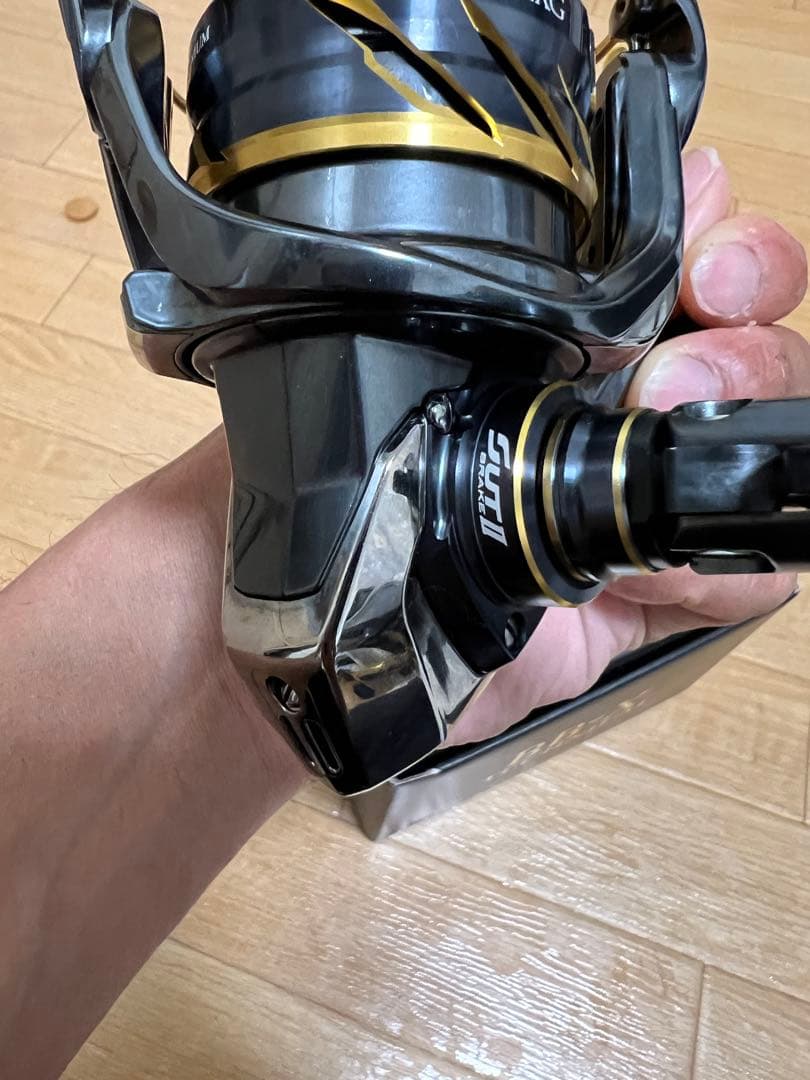 【VELL】シマノ21BBX テクニウム 2500DXXG SL(左)