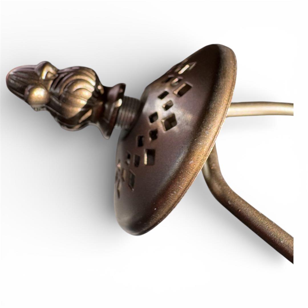 ステンドランプ 新品未使用難あり　ピンク系　バラ　薔薇　卓上　スタンド　ライト