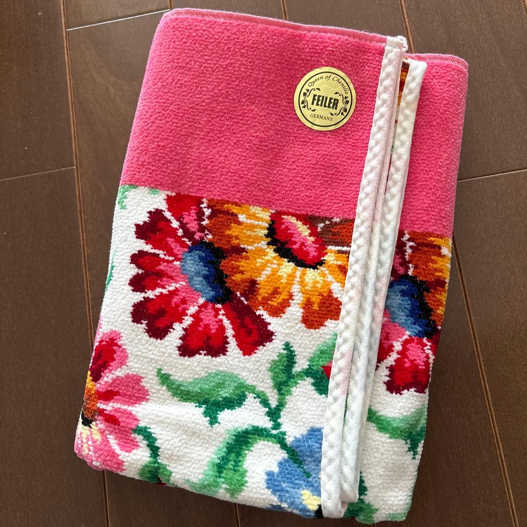 未使用　FEILER スポーツタオル　フェイラー　花柄　ピンク　ホワイト系