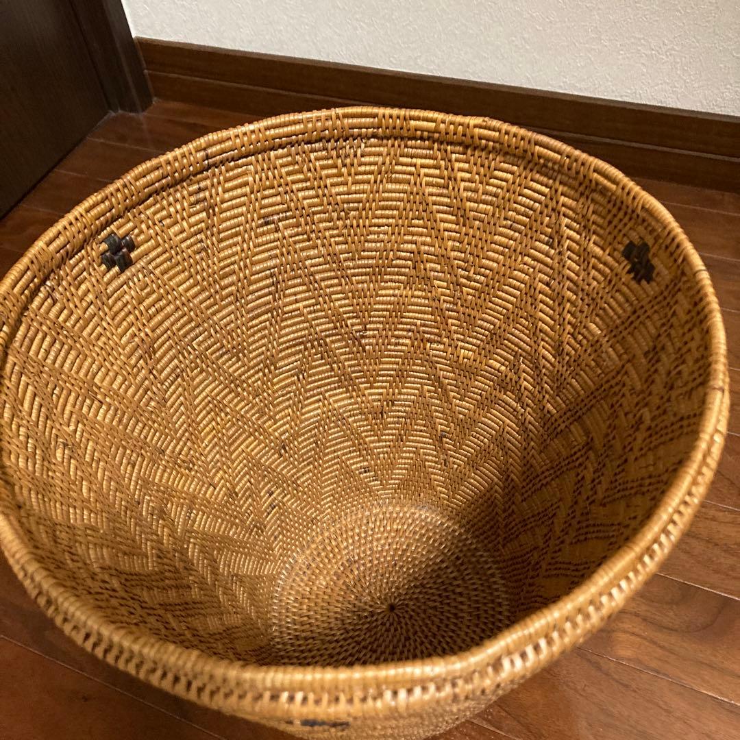 トゥガナン村の蓋付き収納 アタバスケット 高さ35cm