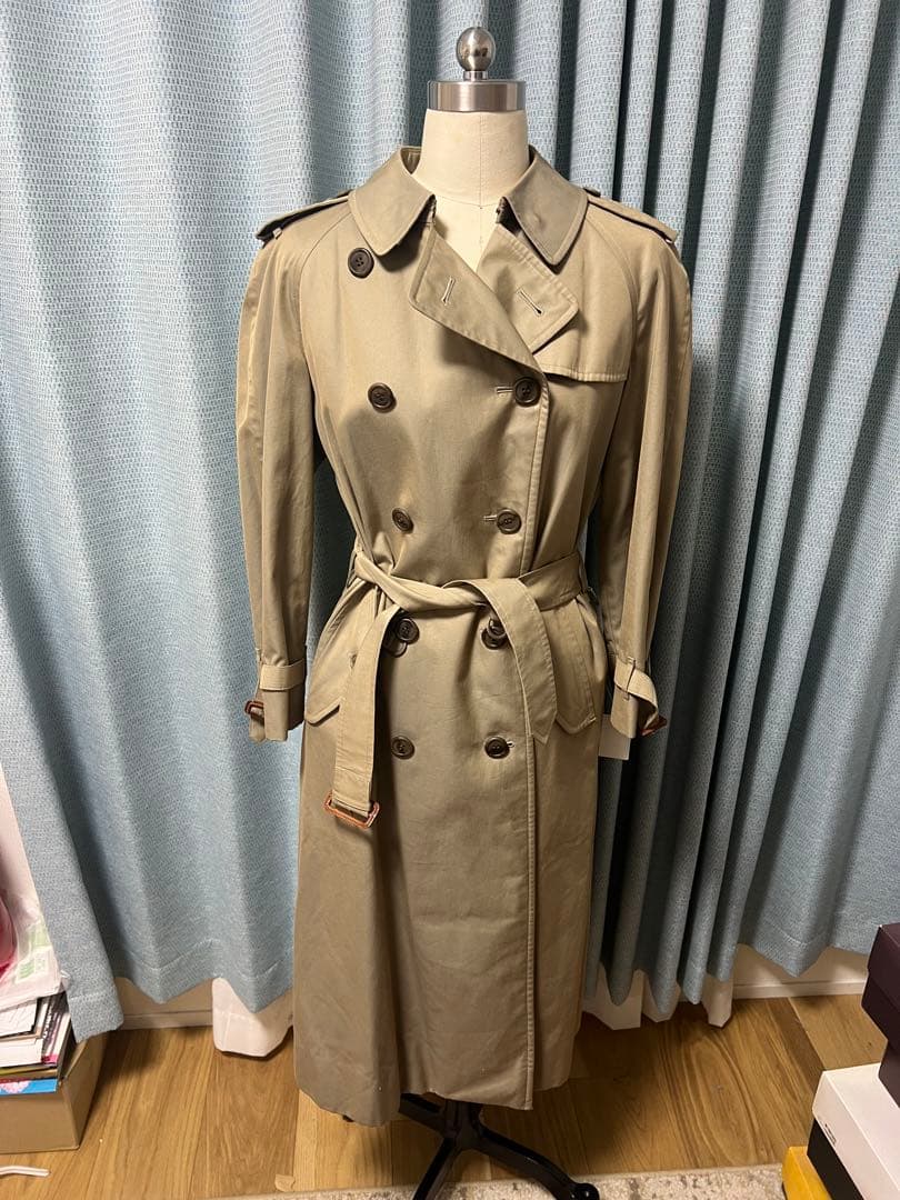 美品　バーバリー　大きいサイズ　トレンチコート