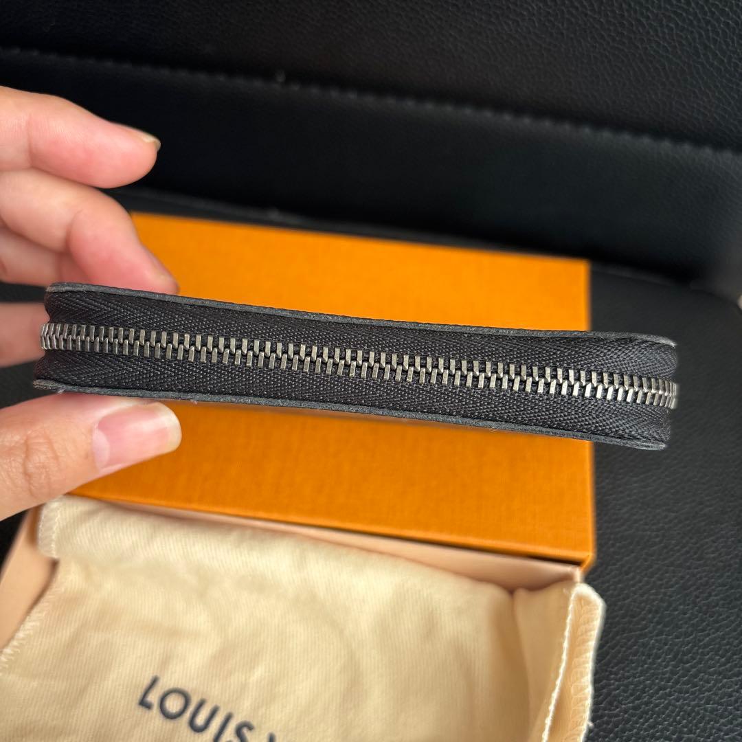 LOUIS VUITTON ルイヴィトン　ジュール　ケース　モノグラム