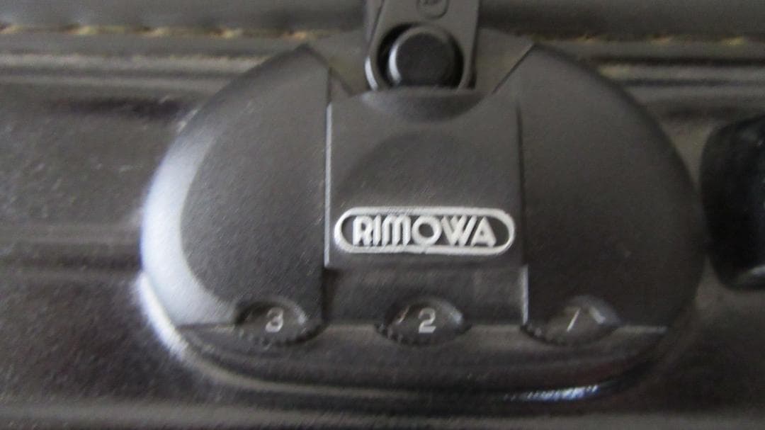 RIMOWA リモワ サルサ 2輪 63L キャリーケース 廃盤 黒