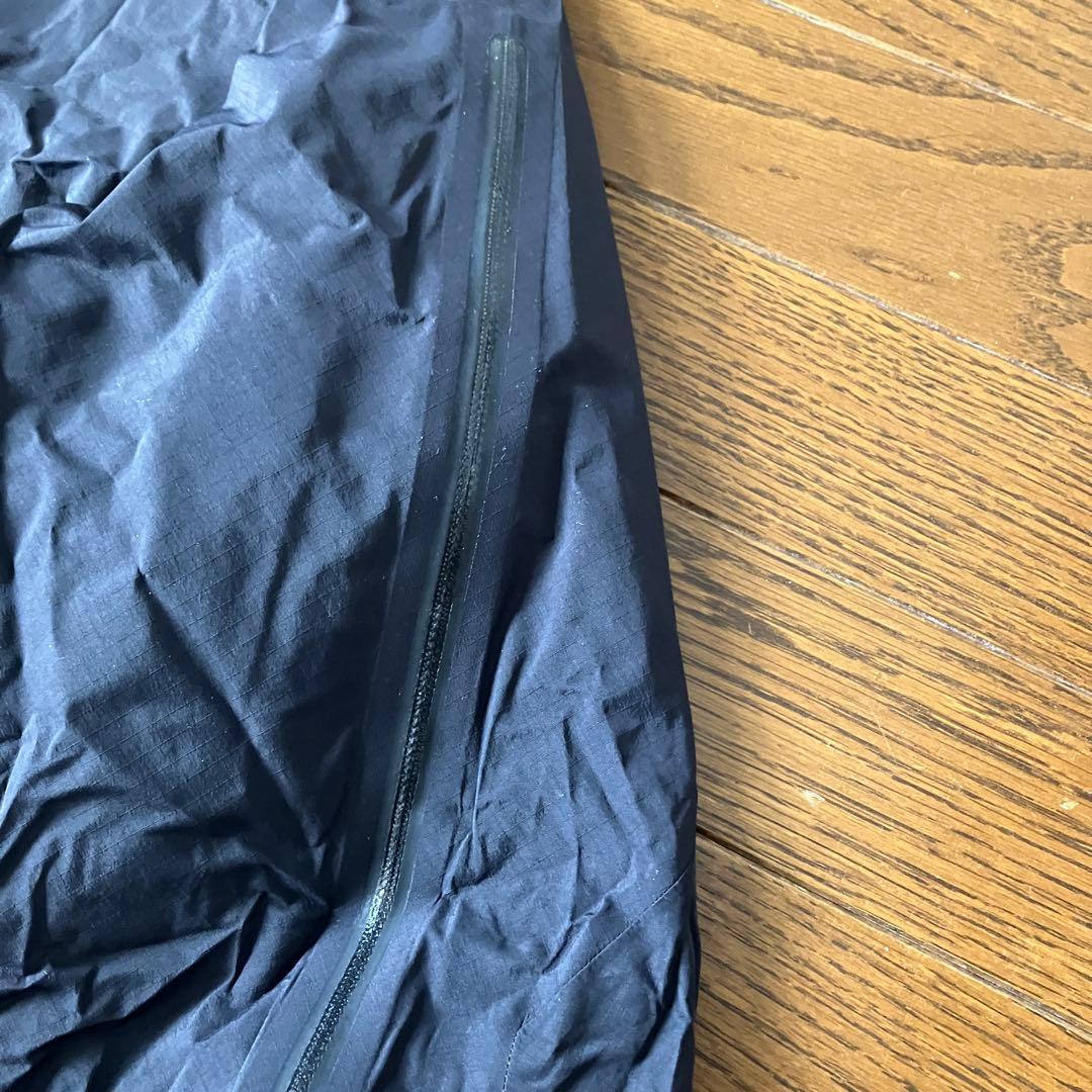 アークテリクス　ゴアテックスパンツ　ブラックsizeM