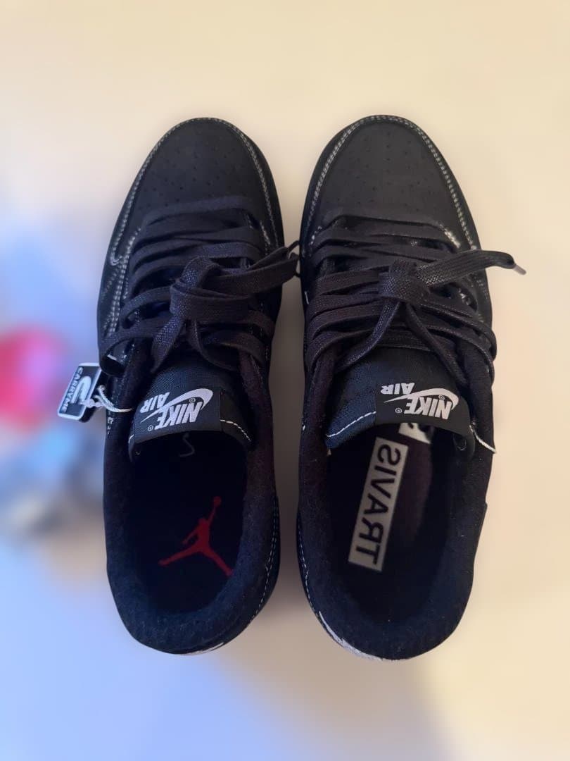 ナイキ x トラヴィス・スコット \"ブラック ファントム\" 26センチ