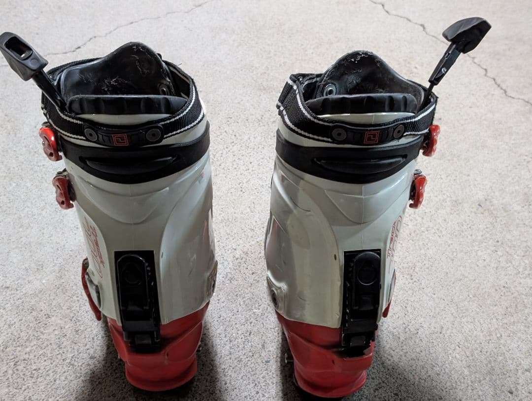 DEELUXE track700 アルペンブーツ INTECワイヤー付