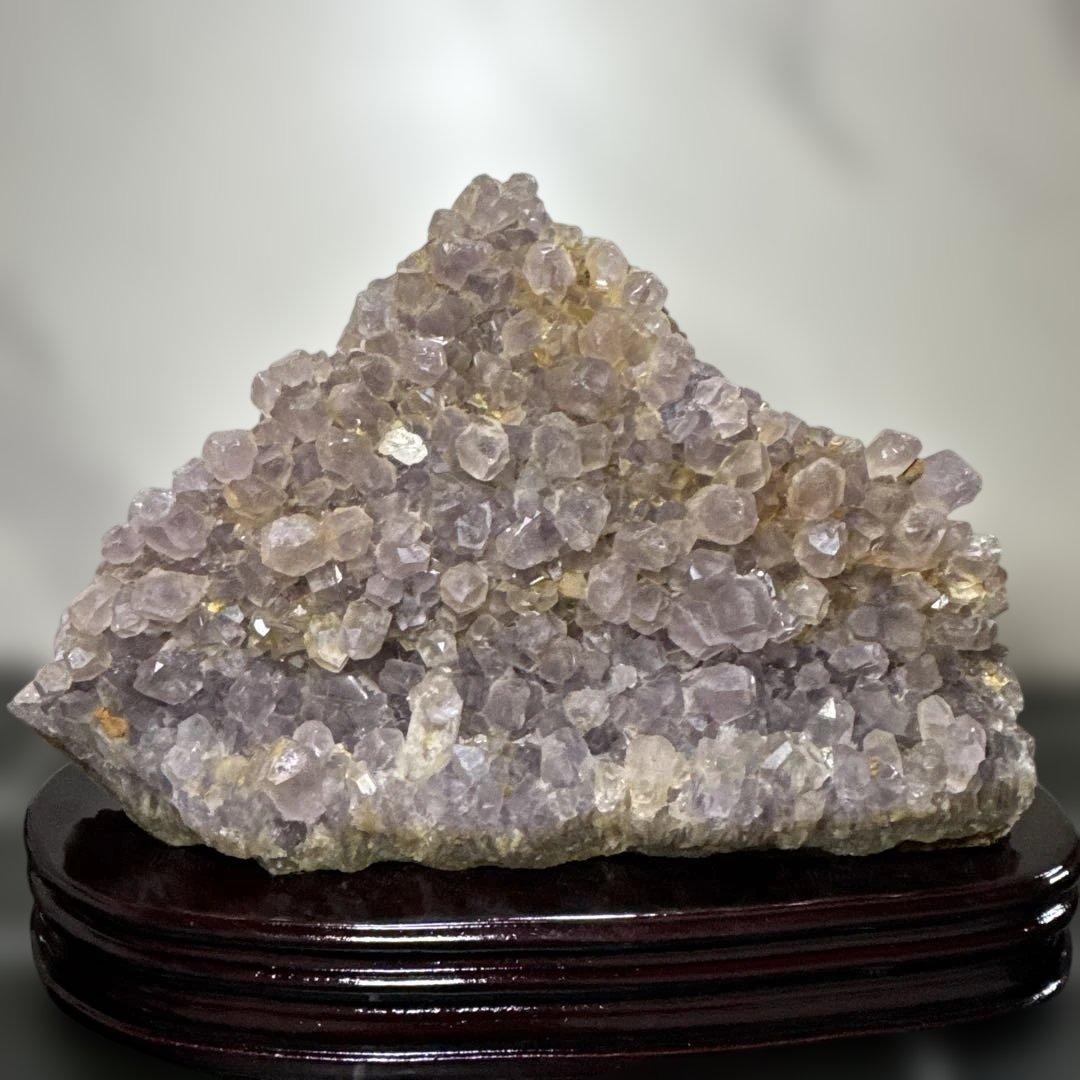 ブラジル産アメジストクラスター約1.7kg台座付